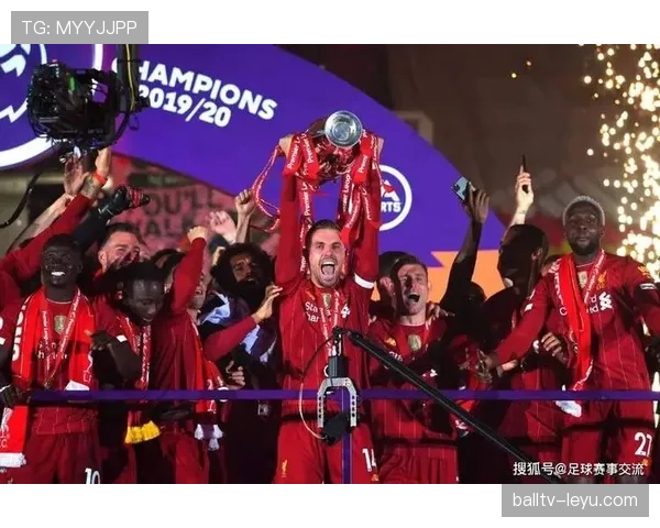 利兹联进攻火力全开，状态回暖剑指联赛佳绩