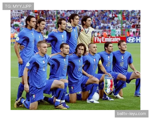 足球历史回顾：关键转折点与传奇巨星塑造现代绿茵传奇