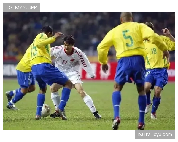 塔瓦雷斯执教风格以稳健防守与战术纪律著称,近期带队表现持续提升 塔瓦雷斯执教风格以稳健防守与战术纪律著称,近期带队表现持续提升